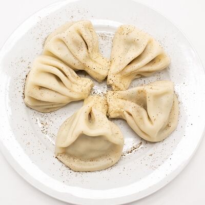 Хинкали баранина (варёные) в Ламазо Грузинская Кухня по цене 840 ₽