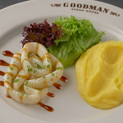 Бизнес-ланч Кальмары с картофельным пюре в Goodman по цене 650 ₽