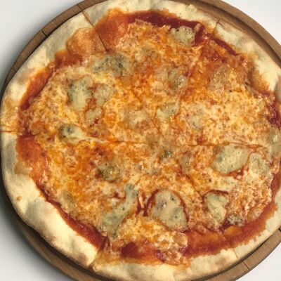 Пицца Четыре сыра в Jesstaurant по цене 830 ₽