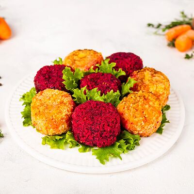 Биточки свекольные и морковные в У Палыча. С пылу, с жару! по цене 405 ₽