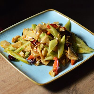 Салат с вешенками в Go-Boo по цене 549 ₽