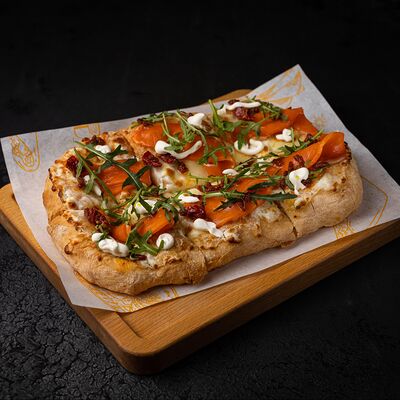 Пиццетта с семгой в Прага по цене 900 ₽