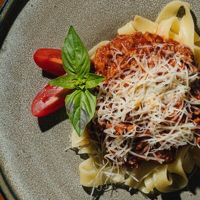 Паста Болоньезе в Tre/Quarti по цене 740 ₽