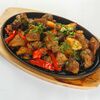 Сковородка из свинины с овощами в Бакинский бульвар по цене 720