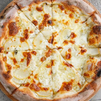 Груша Горгонзола в Pizza по цене 900 ₽