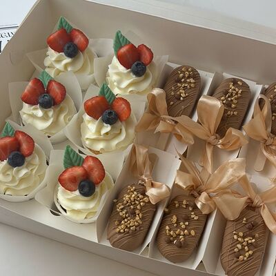 Набор Капкейки и эскимо в Кондитерская Конфетка Питер по цене 3600 ₽