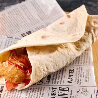 Ролл острый с креветками в золотистой хрустящей панировкев Бутер Бро по цене 419 ₽