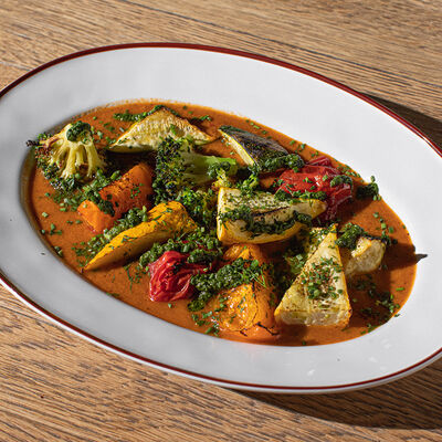 Сезонные овощи с соусом ромеско в Touché по цене 850 ₽