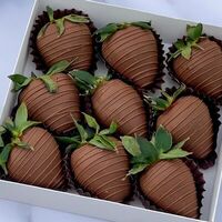 Клубника в шоколаде Classic в Sweets