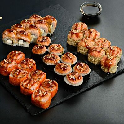 Сет Грильв Пицца & Суши Гурмэ по цене 2350 ₽