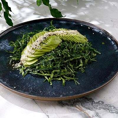 С копченым угрём и авокадов Мясо & Рыба по цене 990 ₽