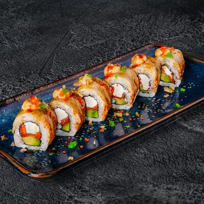 Ролл с лососем и угрем в Sticks Sushi по цене 790 ₽