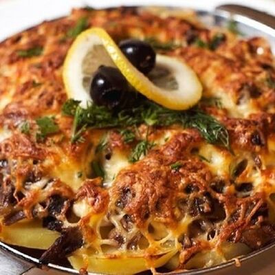 Судак, запеченный с грибами и картофелем в Старый Ереван по цене 1450 ₽