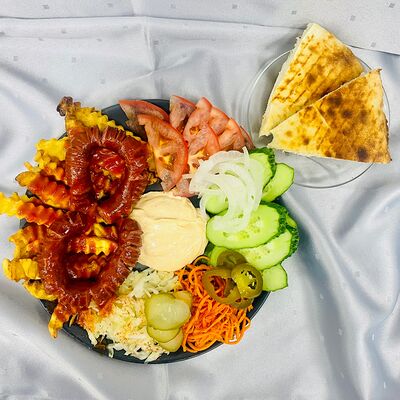 Ланч Хот-дог с охотничьей сосискойв Doner Time Shawarma по цене 395 ₽