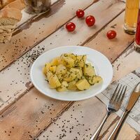 Картофель отварной с зеленью в Среда
