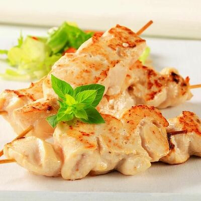 Шашлык из куриного филе в Кафе на развилке по цене 650 ₽