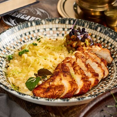 Куриная грудка с птитимом в Честертон по цене 650 ₽