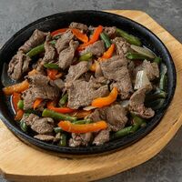 Говядина с овощами в Кафе Панда