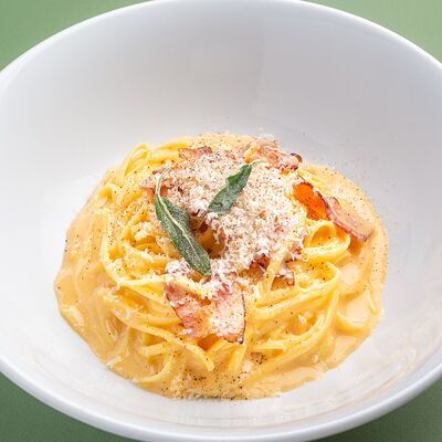 Тальолини Карбонара в Osteria Mario по цене 900 ₽