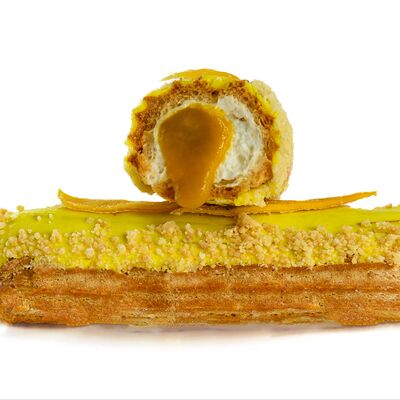 Эклер с манго в Кусай эклер по цене 286 ₽