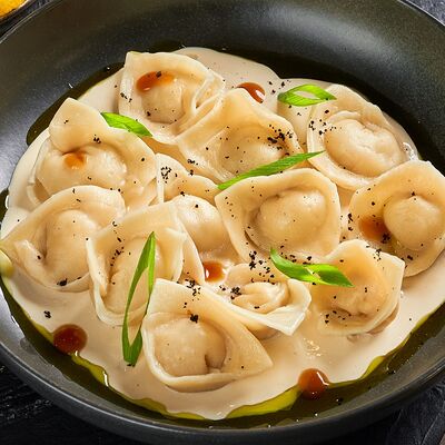 Волжские пельмени в Cernovar по цене 710 ₽