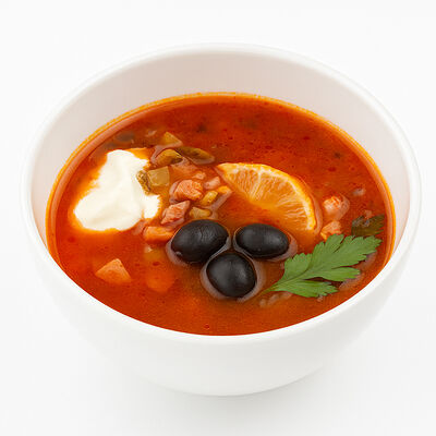 Суп Солянка в Verona по цене 579 ₽