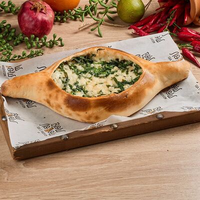 Хачапури со шпинатом в Ваш лаваш по цене 790 ₽