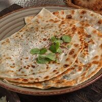 Кутаб с бараниной в Кацо