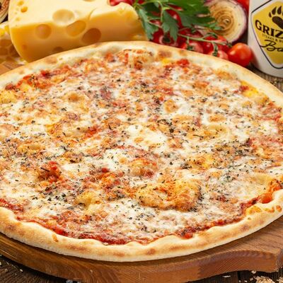 Пицца Маргарита в Grizzly Bar по цене 345 ₽