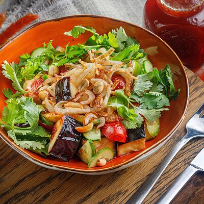 Салат с баклажанами Шагане в Досытаевский по цене 430 ₽