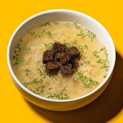 Куриный суп с лапшой в Pizza Maestrello по цене 390 ₽