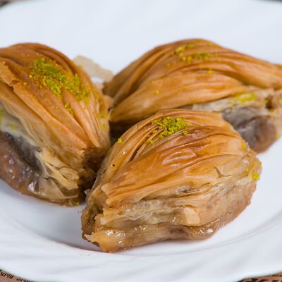 Пахлава лодочка в Пироги чуду по цене 90 ₽