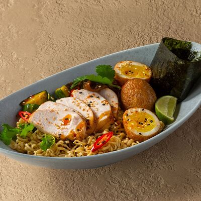 Индонезийский боул с цыплёнком в ТОКИО-CITY по цене 610 ₽