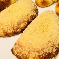 Булочка с повидлом и с штрейзельной крошкой с пылу с жарув Вкусно как у мамы
