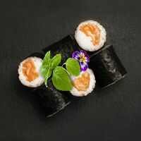 Маки с лососем в Renai - суши класса премиум