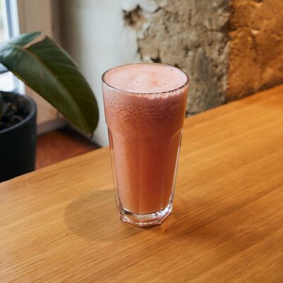 Фреш грейпфрутовый в Surf Coffee x Kuta по цене 420 ₽