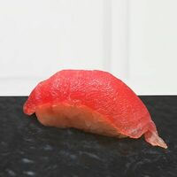 Суши Тунец в Sushi & Pizza