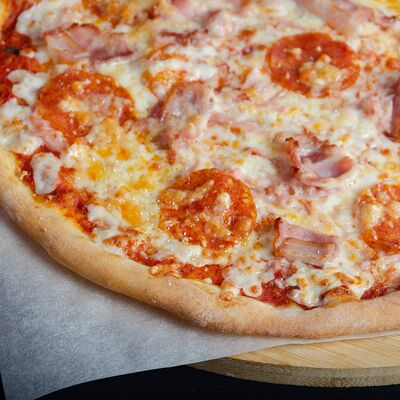 Пицца Мясная в Ваф и Раф по цене 550 ₽