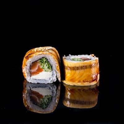 Канада-ролл в Sushi Ball по цене 920 ₽