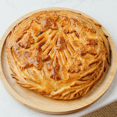 Пирог с красным творогом и брусникой в Смена вкуса по цене 710 ₽