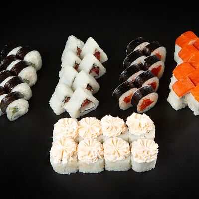 Доступный сет в Sushi Seven по цене 1899 ₽
