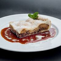 Яблочный пирог в Ботаника