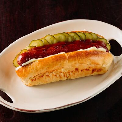 Хот-дог в Lions Head по цене 780 ₽