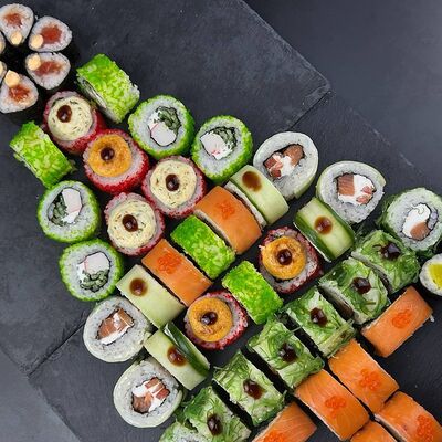 + Елочка сет 52шт в СУШИ ДВИЖ по цене 3900 ₽