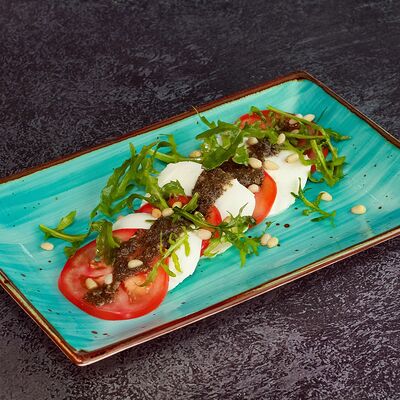 Салат Капрезе в Delhi6 по цене 640 ₽