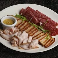 Мясное ассорти в Кафе Nебо