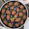 Клубника в шоколаде с голубикой Summer Berries в Verria Chocolate - клубника в шоколаде по цене 3000