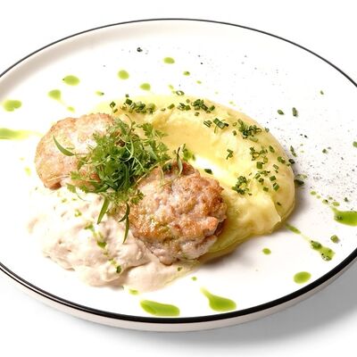 Котлеты из индейки с картофельным пюре в Завтрак по цене 800 ₽
