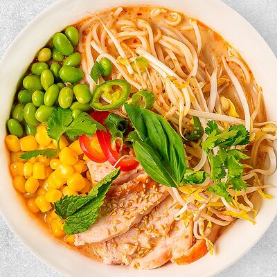 Рамен лакса в Pho & Ramen Gastroport по цене 450 ₽