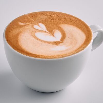 Флэт уайт на альтернативном молоке 300 мл в Пекарня Тартин по цене 365 ₽